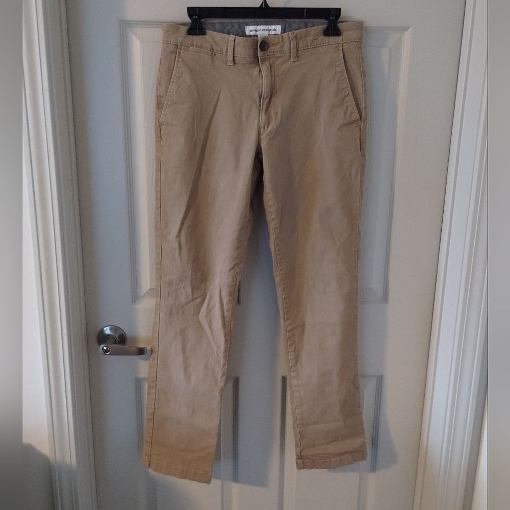 Amazon Essentials Men's Khaki Slim Fit Chinos Size 30/32- Fits Like 32/30